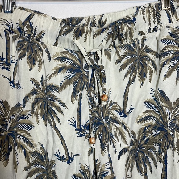 Soft Surroundings Women’s Tropical/Palm Tree Resort Pants Cream/Green L - Picture 4 of 6